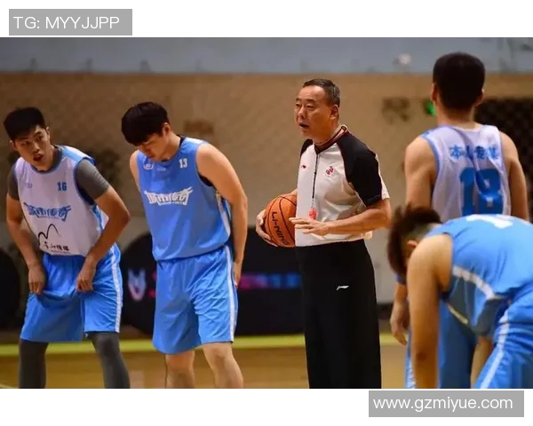 篮球明星格雷特的传奇旅程与不屈精神背后的故事揭秘