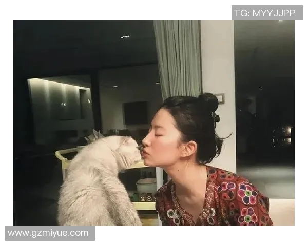 足球明星们纷纷惊叹刘亦菲的美丽与魅力引发热议 足球明星们纷纷惊叹刘亦菲的美丽与魅力引发热议